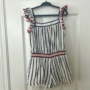 Americana themed romper. Great condition. No stains size 4/5 XS